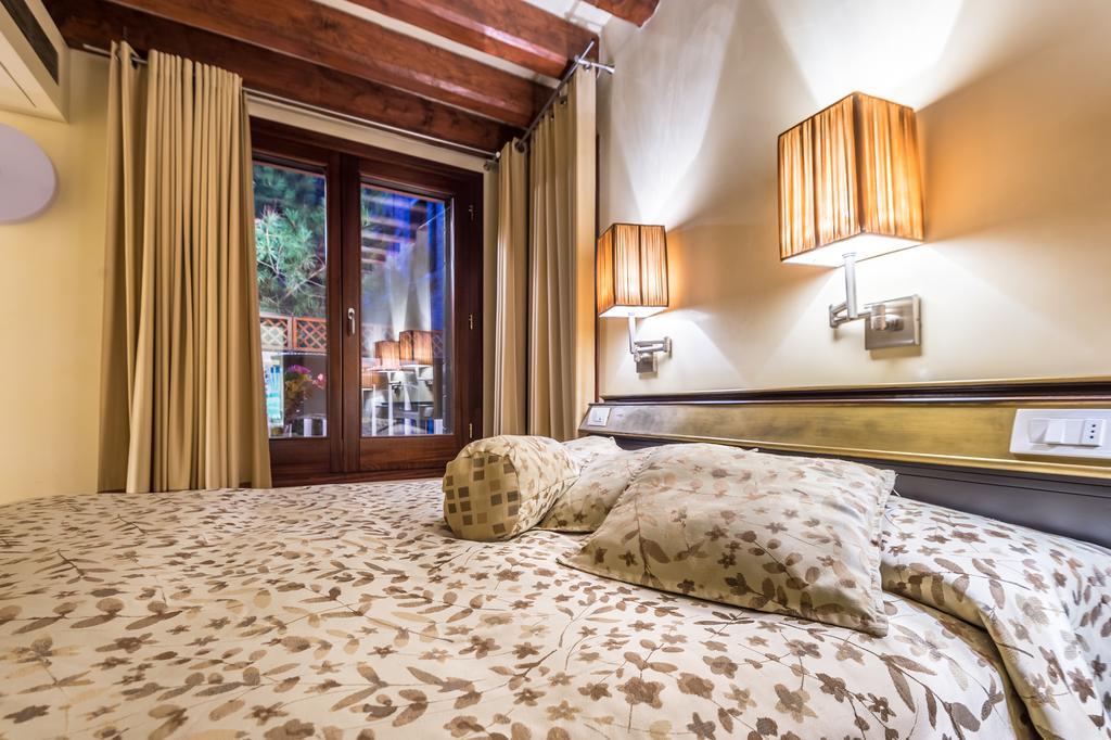 Ca' Dei Dogi Hotel เวนิส ภายนอก รูปภาพ